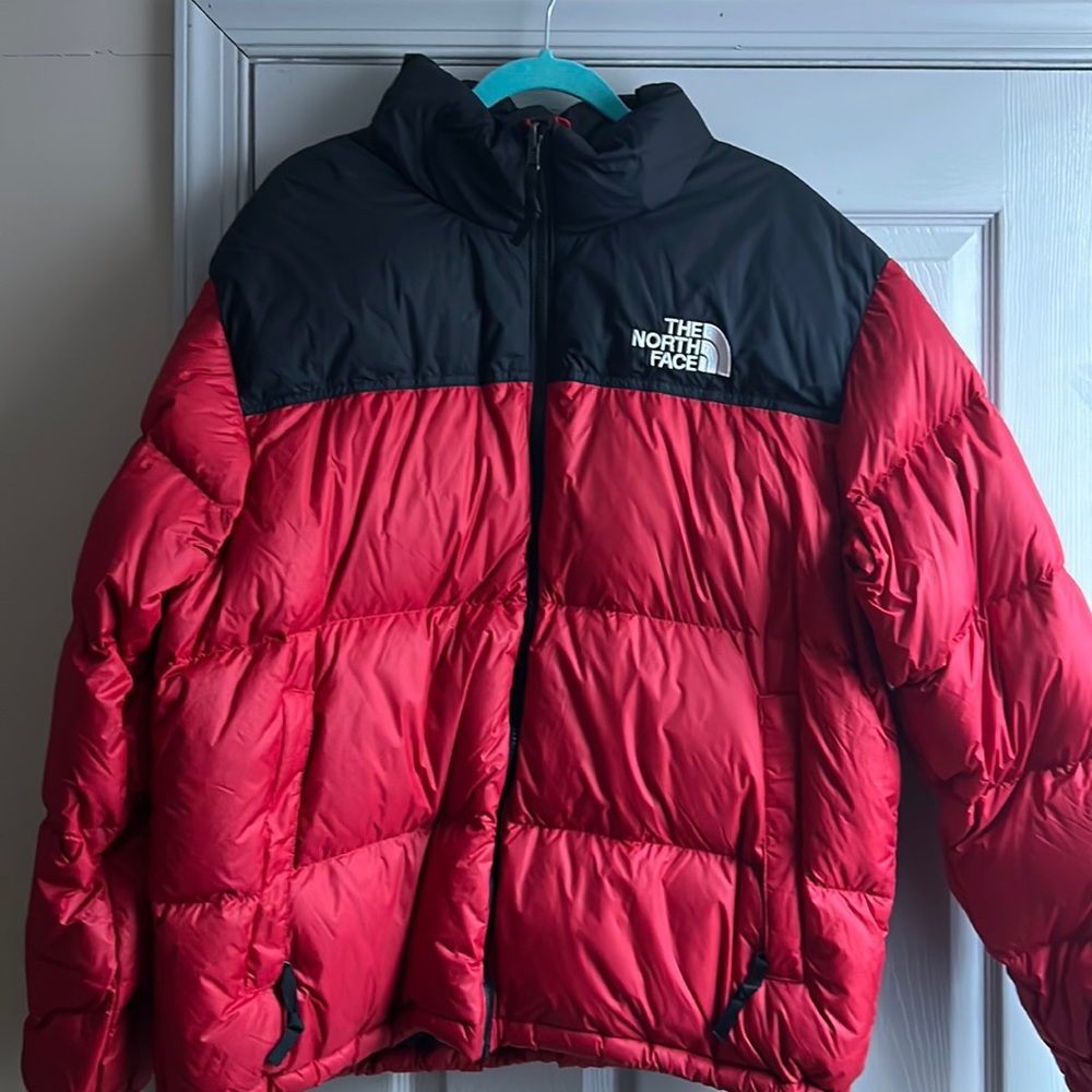 Men’s North Face winter coat red and black size XL in men
